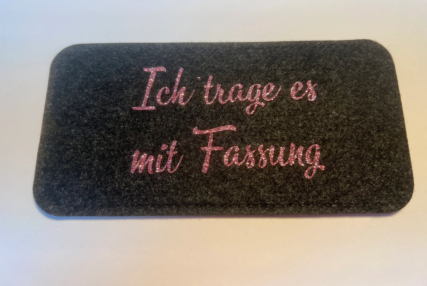 Brillenetui aus Filz, personalisiert