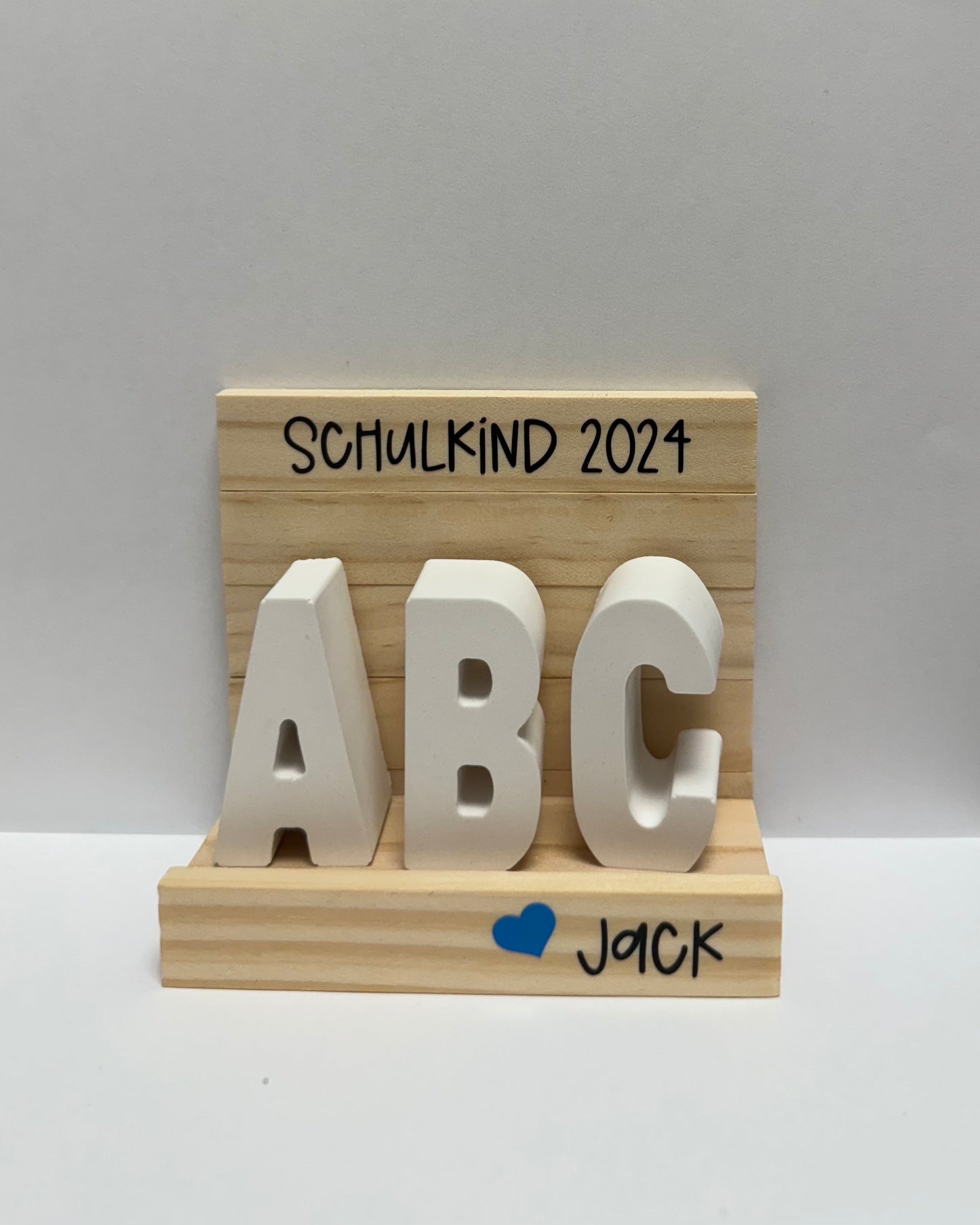 Einschulungsdekoration aus Holz