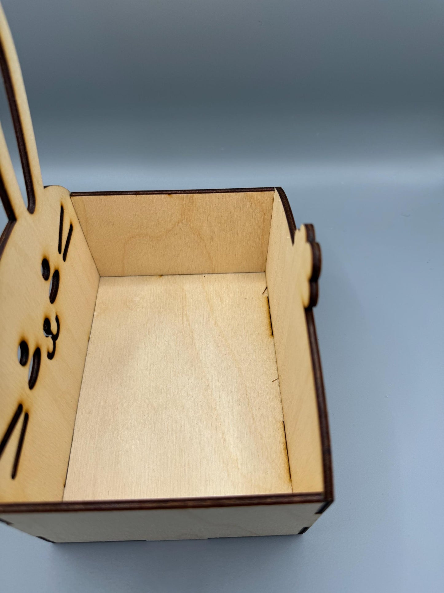 Osterkörbchen aus Holz