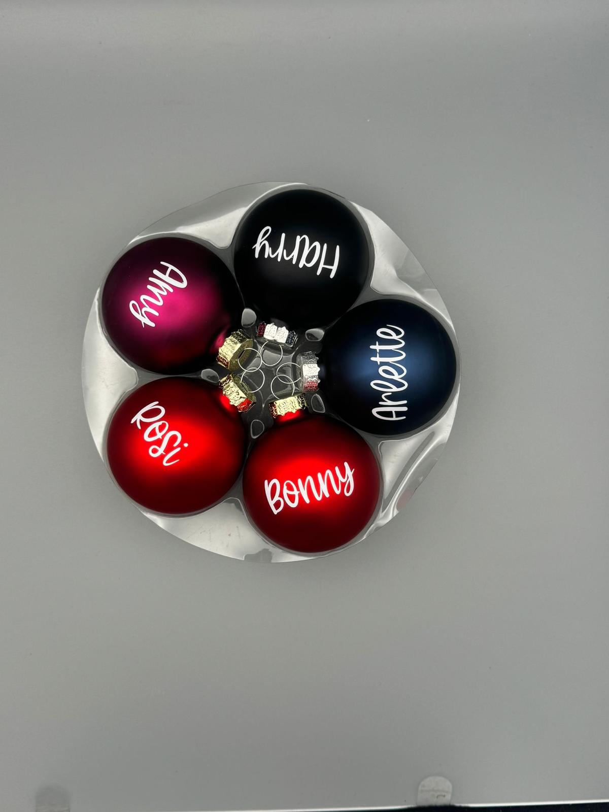 Weihnachtskugeln mit Personalisierung