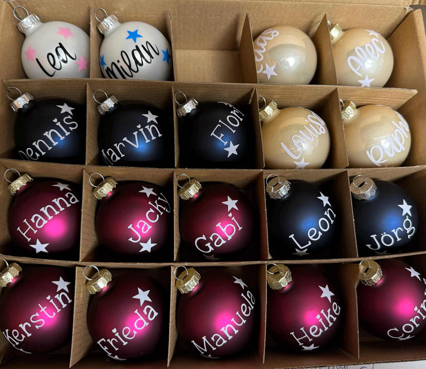 Weihnachtskugeln mit Personalisierung